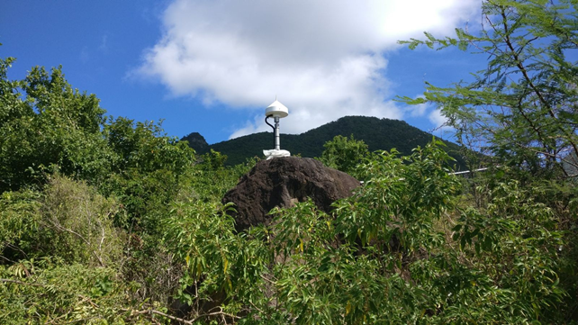 GNSS station at St. Eustatius, The Quill in the background. GNSS station at St. Eustatius, The Quill in the background.